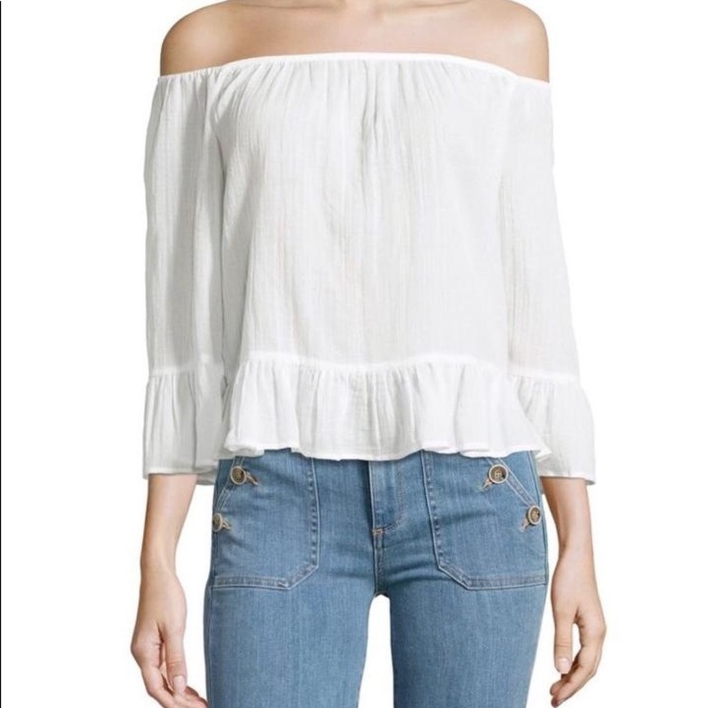 BRAND NEW WITH TAGS 🤍BCBGMAXAZRIA off-shoulder White Lightweight blouse
